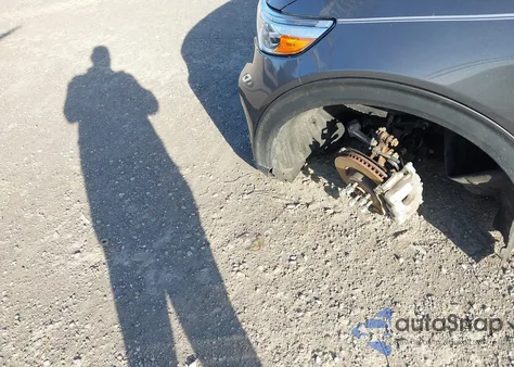 2021 Ford Explorer Xlt z USA, uszkodzony, nr VIN 1FMSK8DHXMGA38622